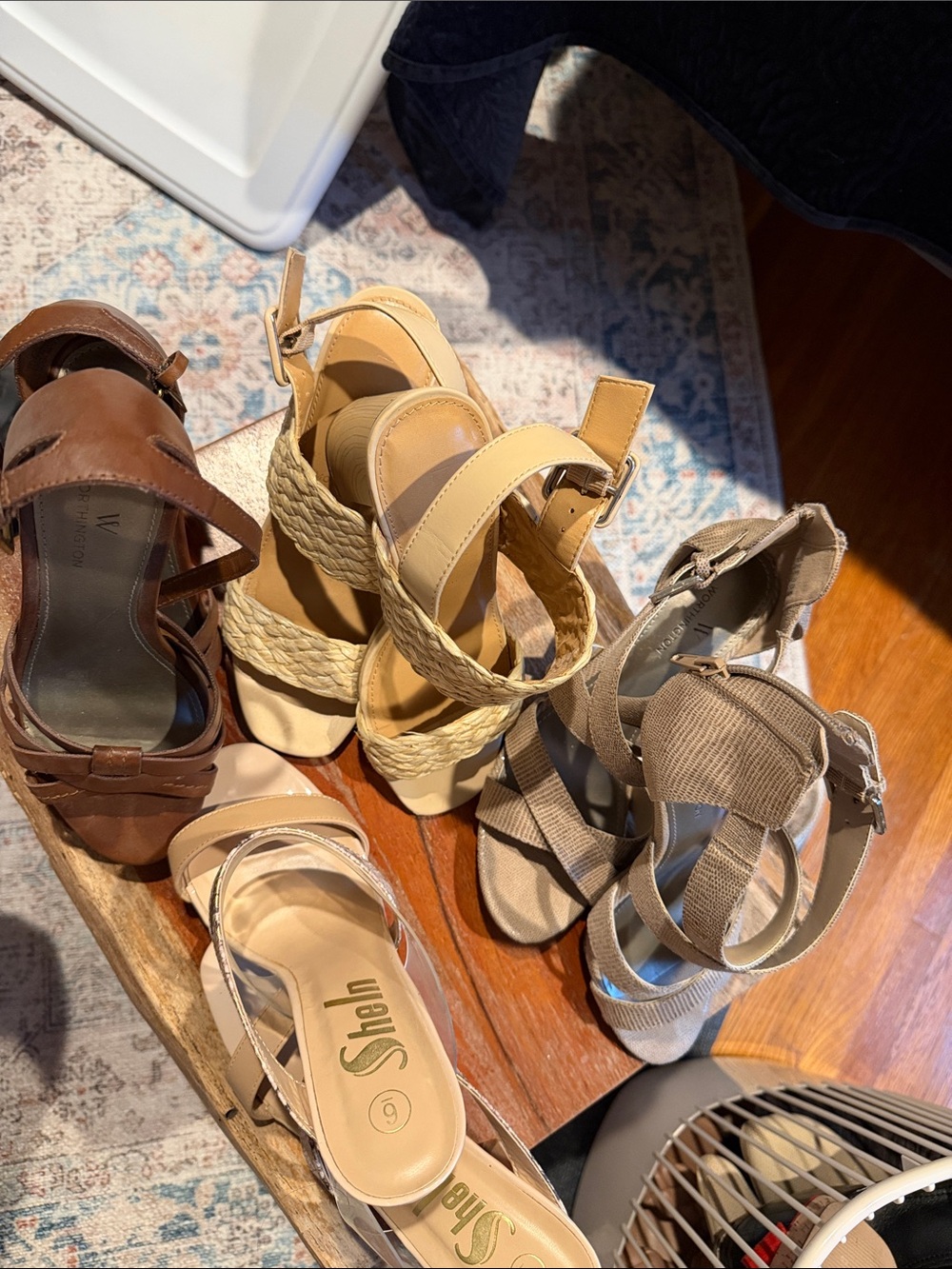Mixed brands all 5 pairs of size 6! All barely worn! Platform Sandals